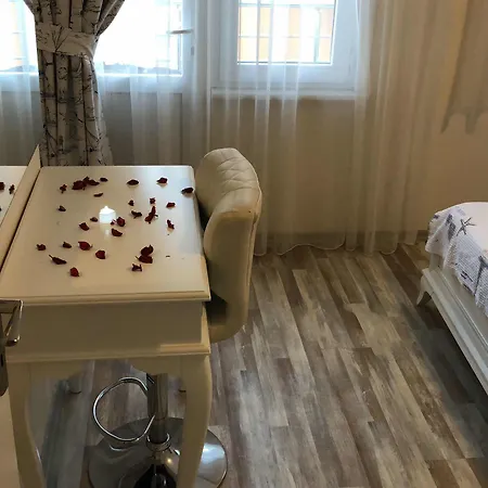 Heybeli Butik מלון דירות 3*